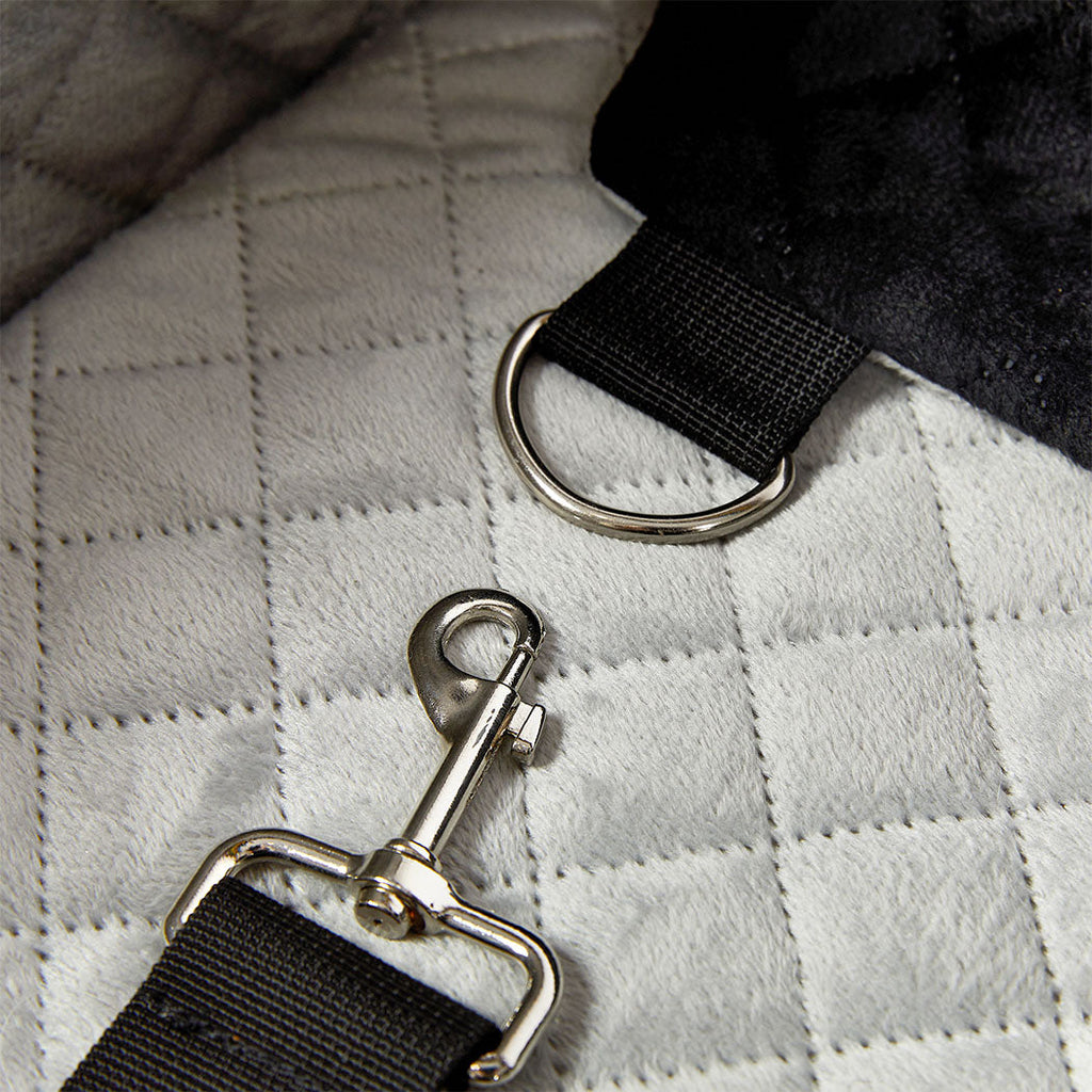 Pawz koiran turvaistuin autoon – turvavyöllinen matkavuode lemmikille